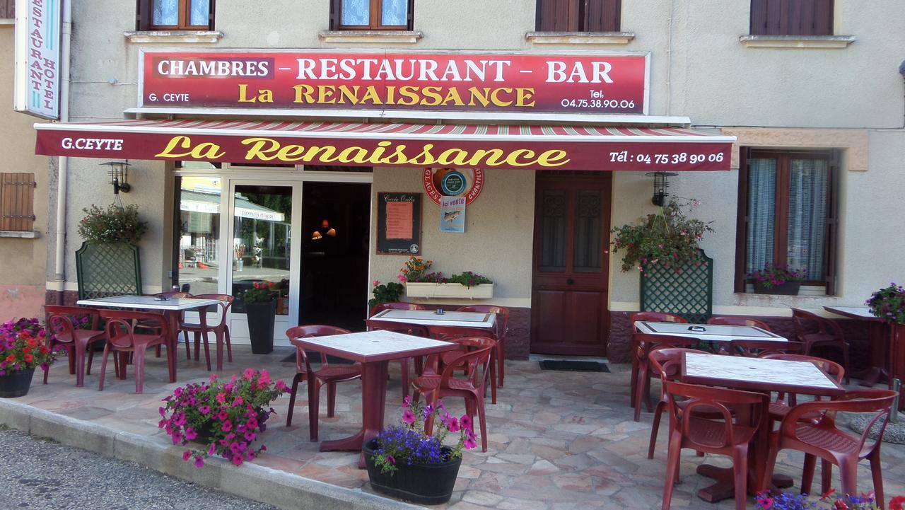 Saint-Cirgues-en-Montagne Hotel Restaurant La Renaissance מראה חיצוני תמונה